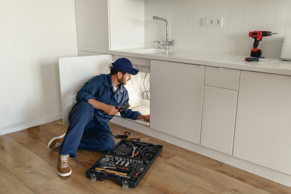 Fixing water leakage under bathroom sink – Ada service